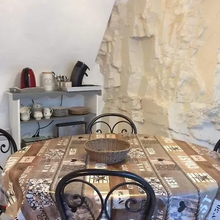 Le De La Colombe Lastours